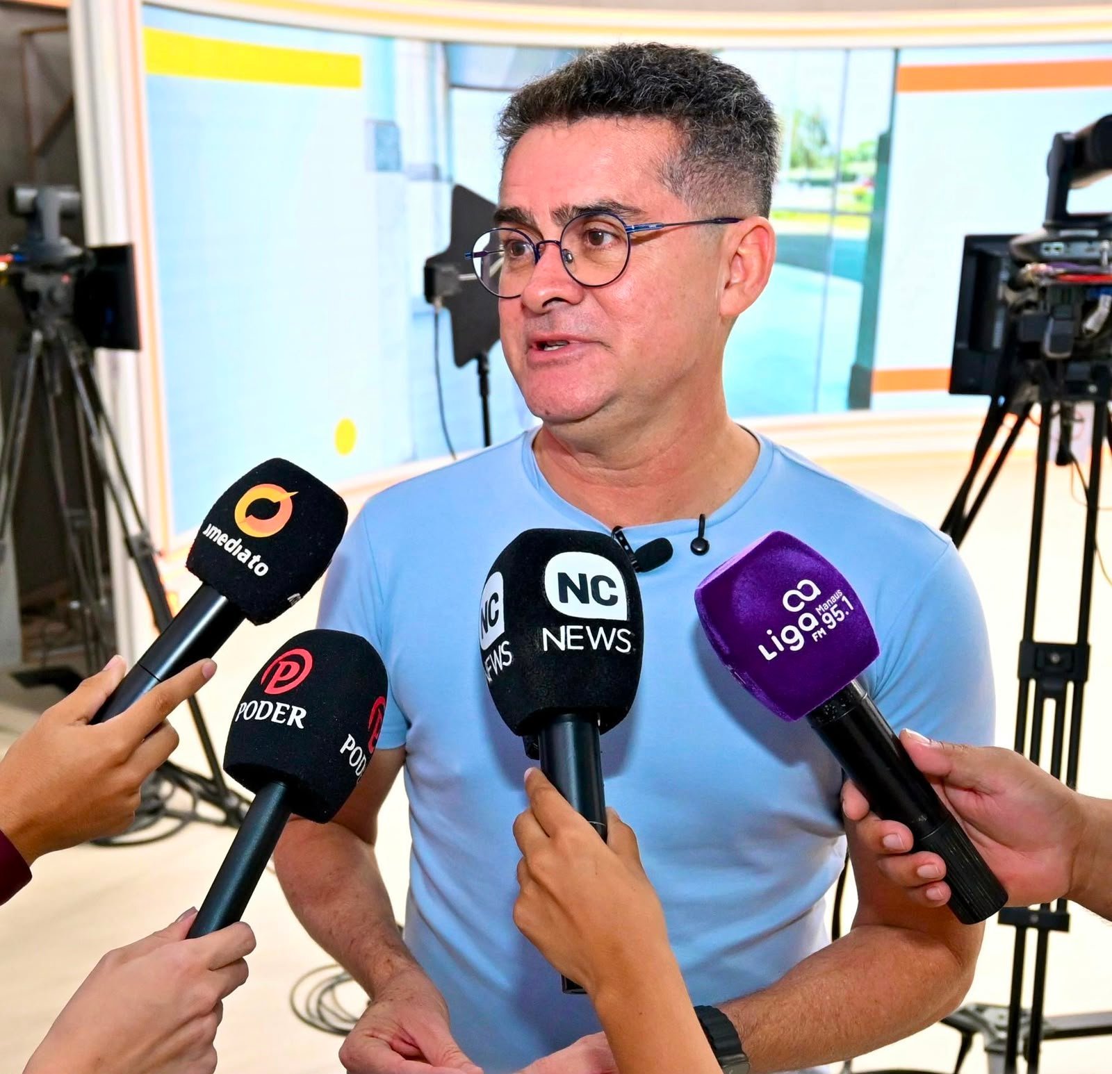 David Almeida quer garantir Passe Livre por lei