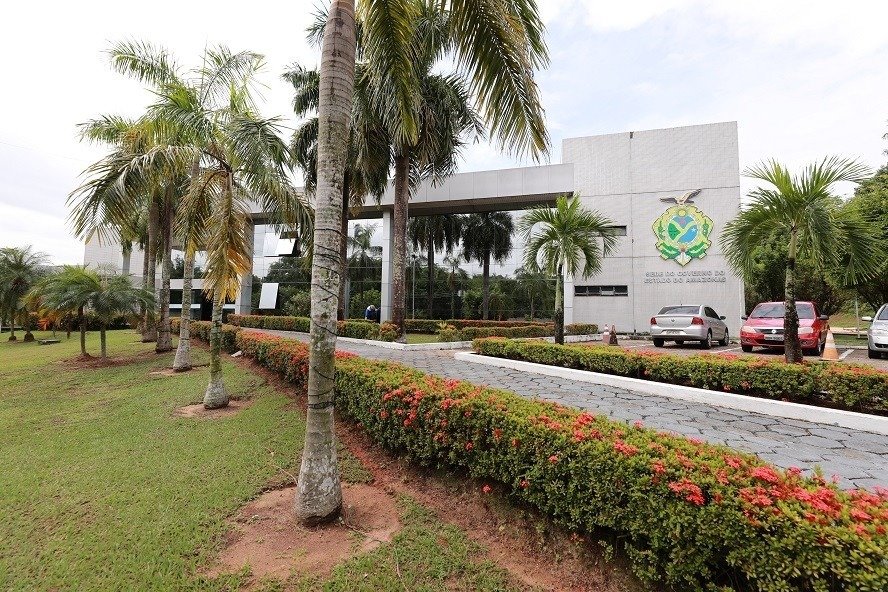 Justiça suspende empréstimo do Amazonas e pede informações