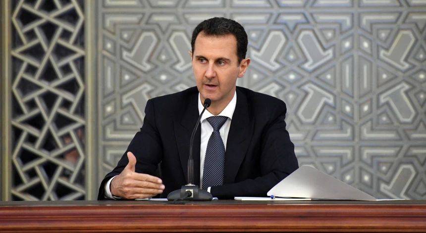 Justiça síria condena Assad e irmão à morte