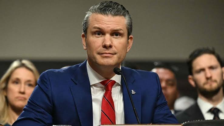 Hegseth diz que PCC e CV podem ser alvos legítimos
