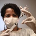 Vacinação contra febre amarela e dengue