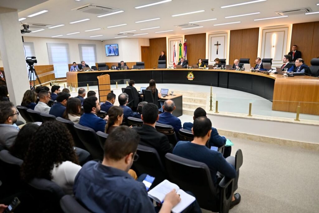TCE-AM confirma irregularidades em contratações temporárias