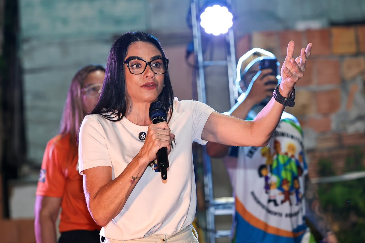 Shádia Fraxe se reúne com lideranças do Armando Mendes