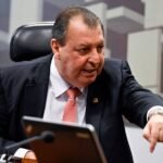 Omar Aziz enfrenta questionamentos sobre prioridades no plano para o Amazonas