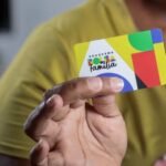 Novo valor do Bolsa Família começa a ser pago em outubro