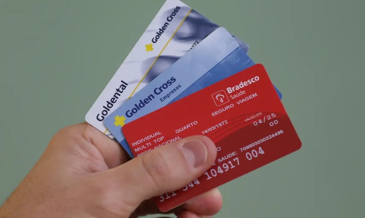 Cobertura do DIU hormonal inclui procedimento de inserção pelos planos