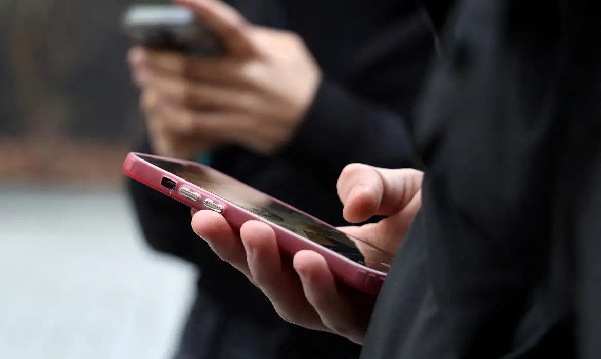 Eleitores podem ter internet liberada antes da votação?