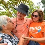 Visita de David Almeida passa por quatro comunidades