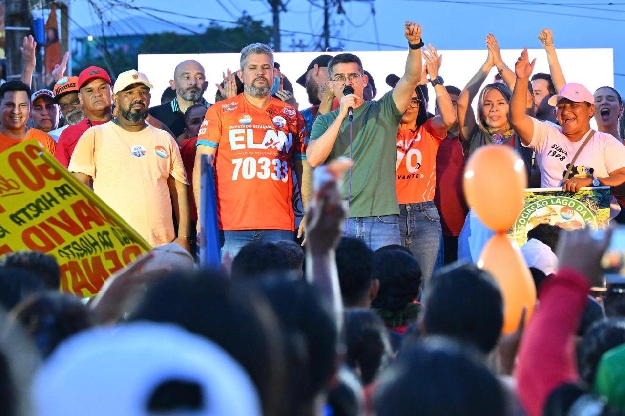David fala em regularização fundiária durante reuniões em Manaus