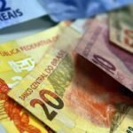 Juros do crédito livre para empresas caem para 24,2% ao ano