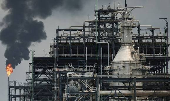 Nigéria investiga fumaça em área de petróleo
